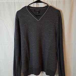 Men's Banana Republic Gray V-Neck Merino Wool Sweater Size L